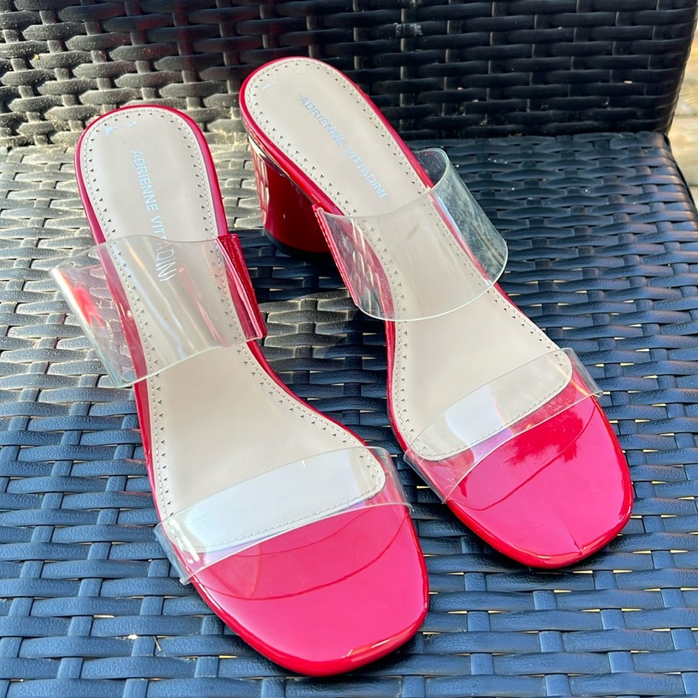 NEW RED HEELS! ❤️